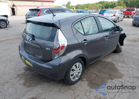 2013 Toyota Prius C Two from USA, damaged, VIN JTDKDTB33D1551108